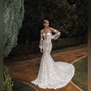 Galia Lahav Camilla Couture Hand Embroidered Wedding Gown - Size 38 US 0